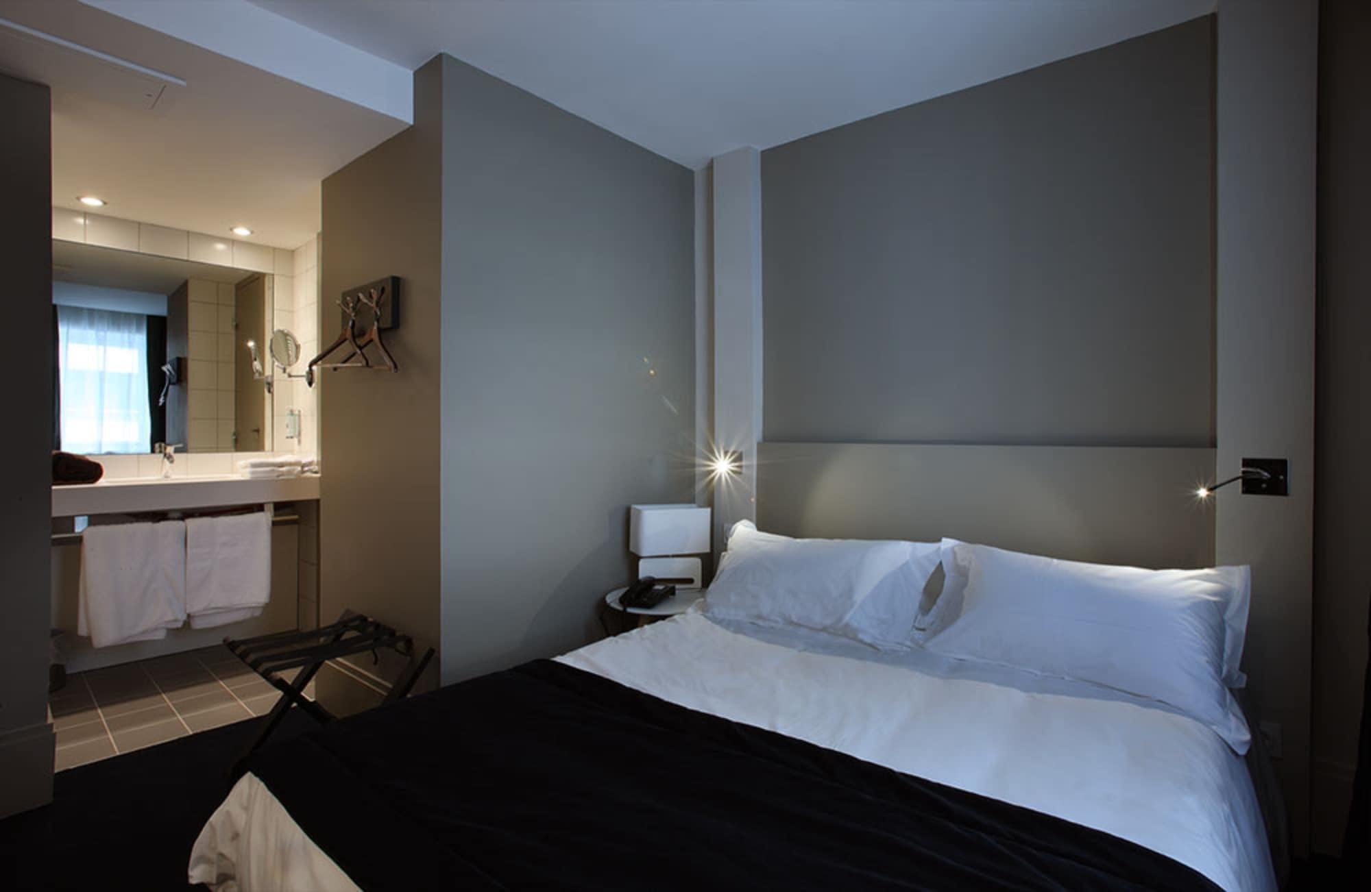 Hotel le Cinq Hyper - Centre Chambéry Kamer foto