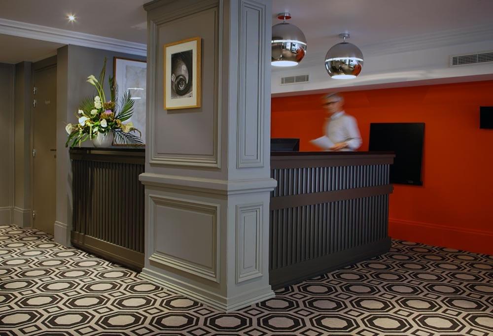Hotel le Cinq Hyper - Centre Chambéry Interieur foto