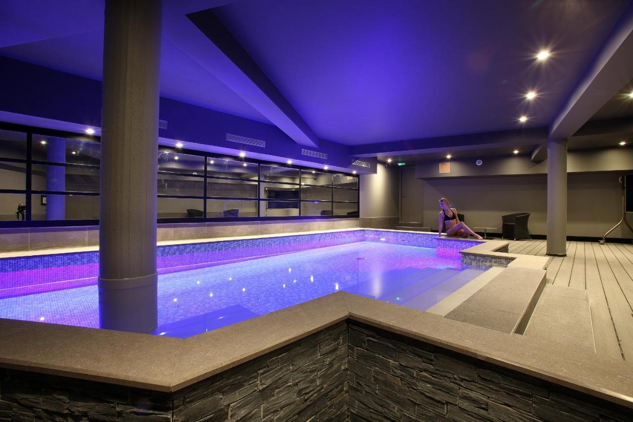 Hotel le Cinq Hyper - Centre Chambéry Buitenkant foto